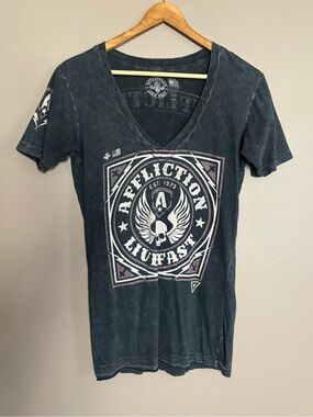 Affliction Gray Black Washed Graphic Crewneck Tee Size Medium
